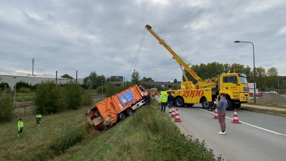 Hyperlift 8x8 bergingsvoertuig